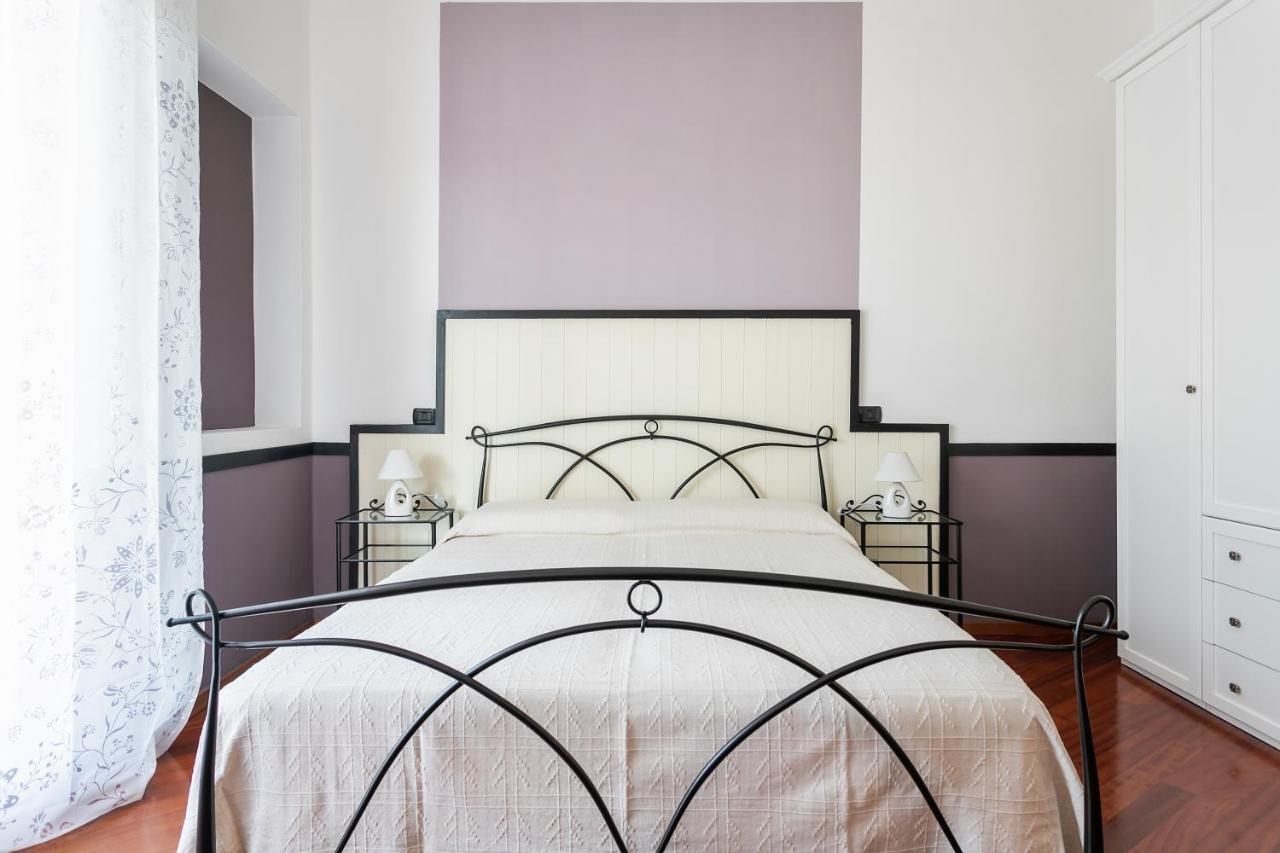 Santa Chiara Apartment By Myhomeincomo Como Exterior foto
