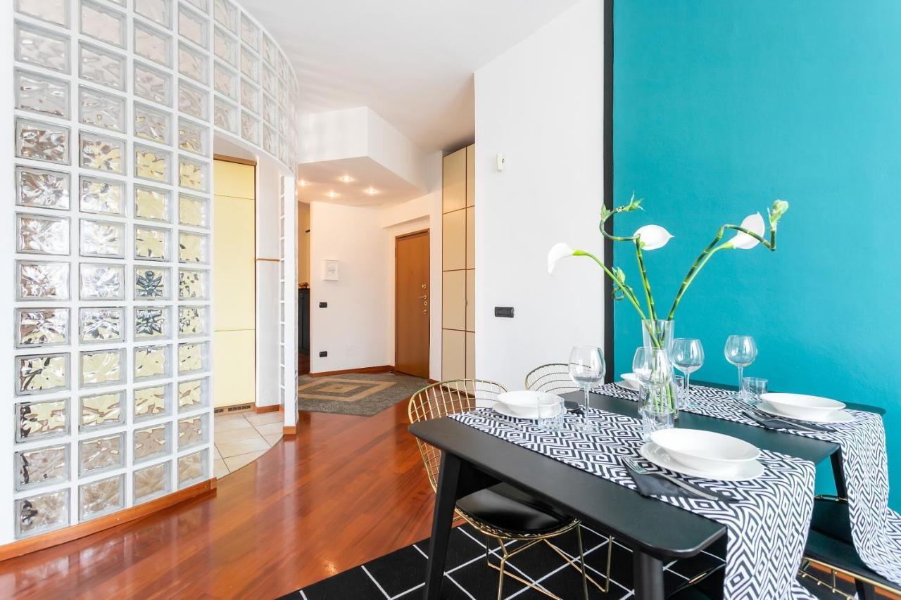 Santa Chiara Apartment By Myhomeincomo Como Exterior foto